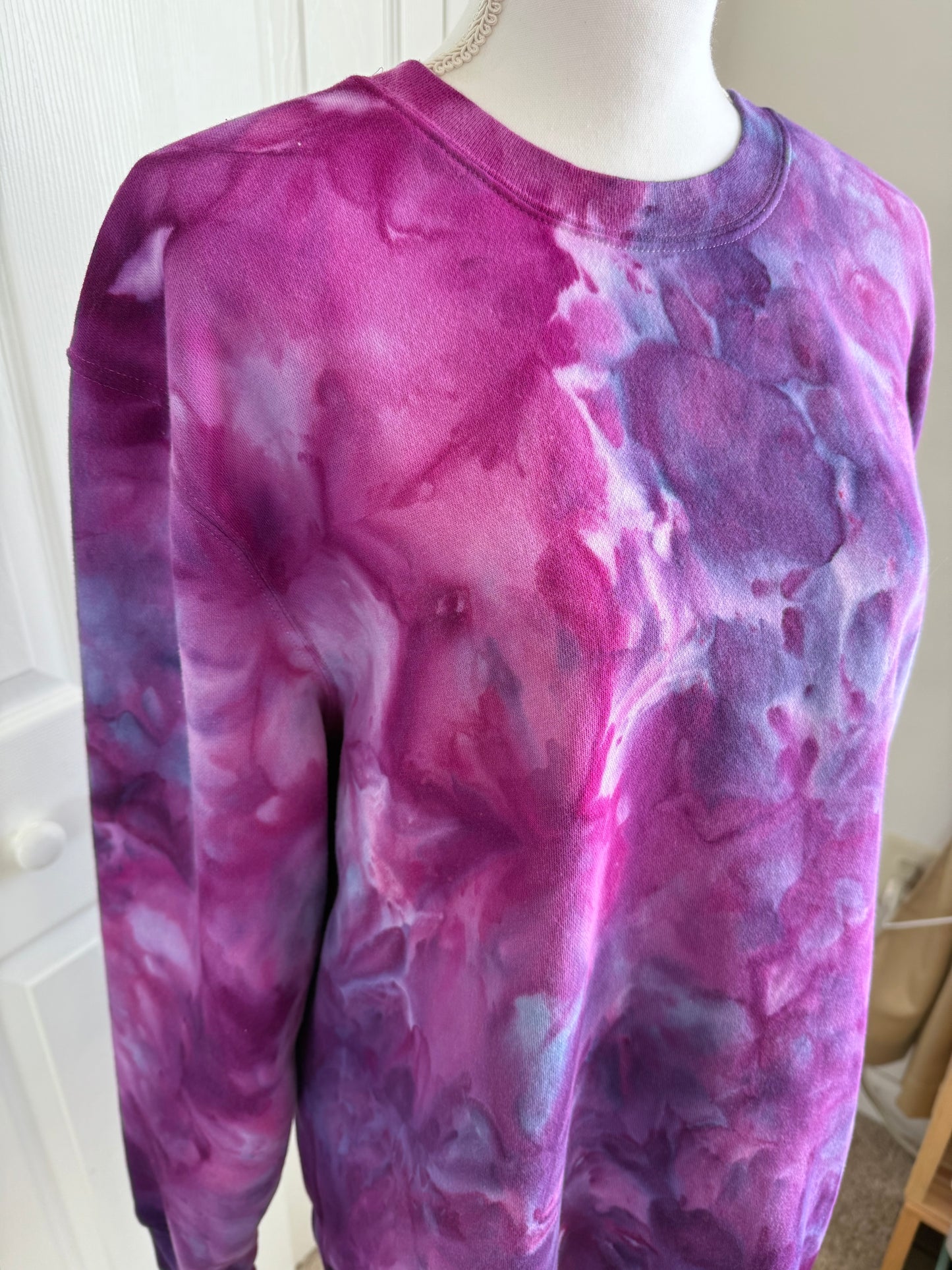 Electric Orchid Crewneck Sweatshirt (Oversized fit size Medium)