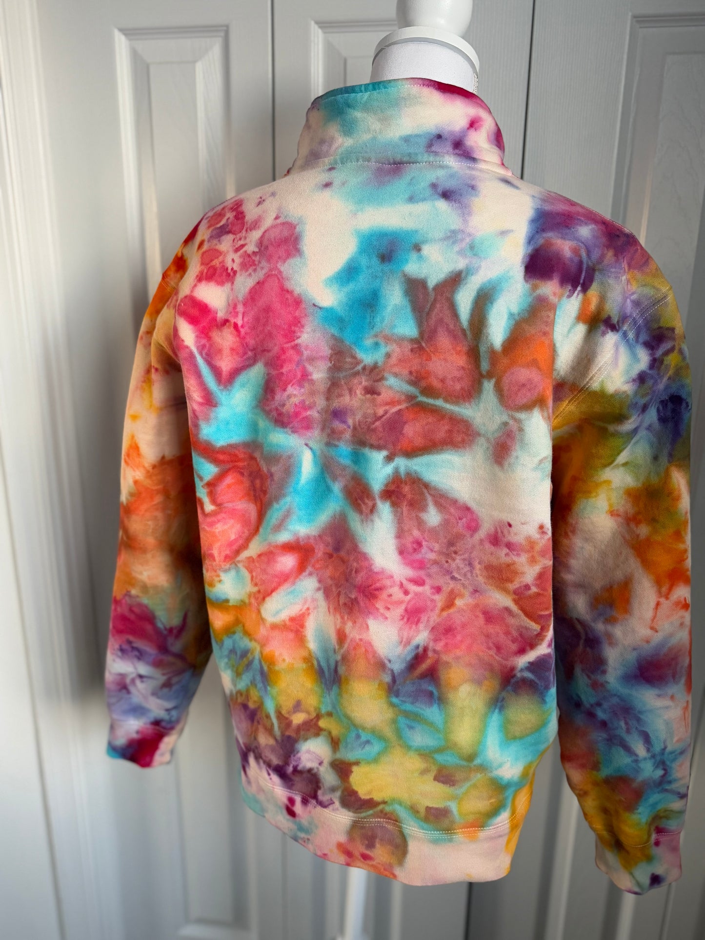 Size Medium Quarter Zip