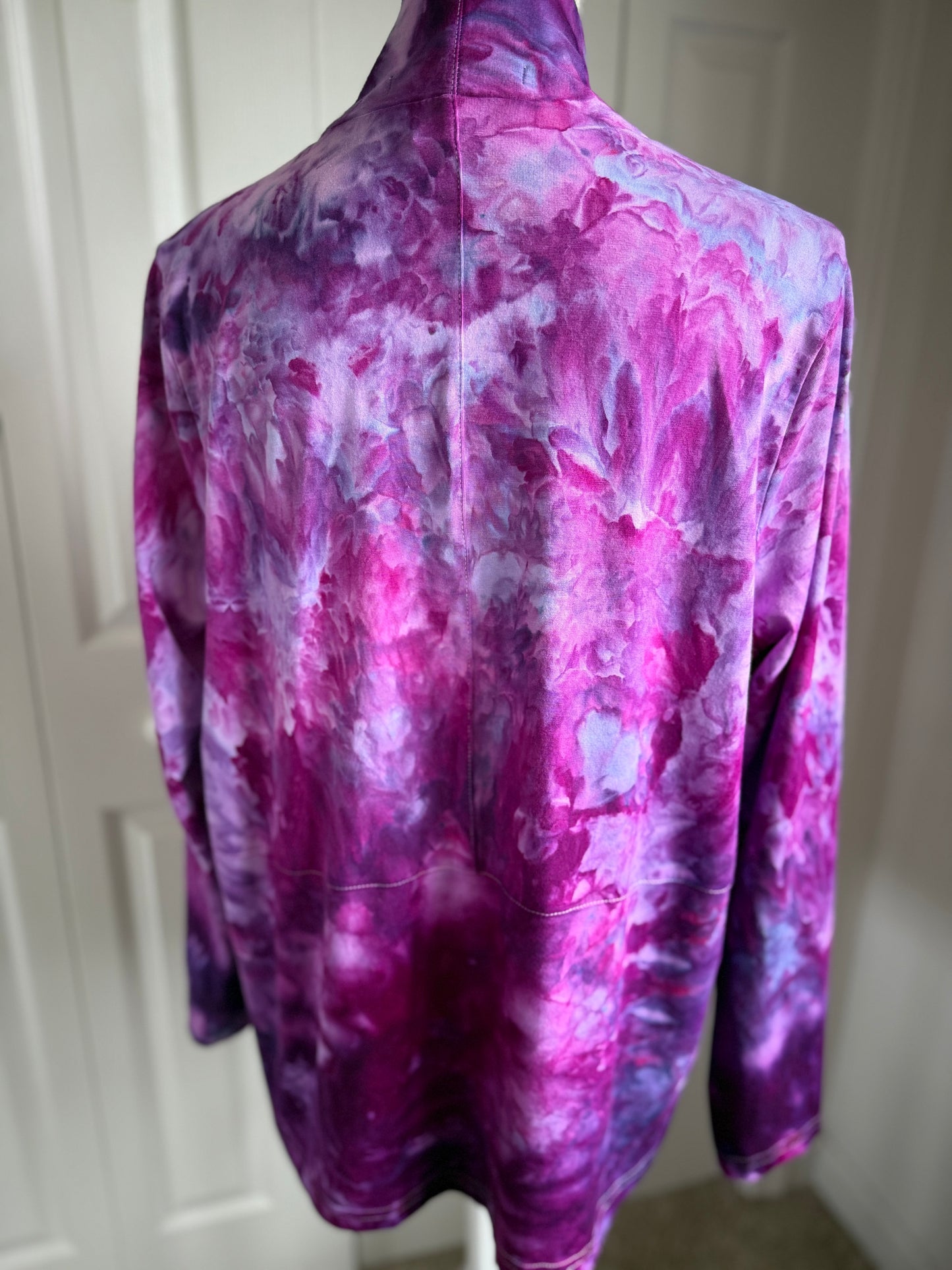 Electric Orchid Ice Dye Stretch Cardigan Size Medium