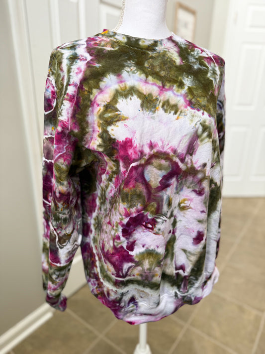 Size Medium Geode Ice Dye Crewneck Sweatshirt