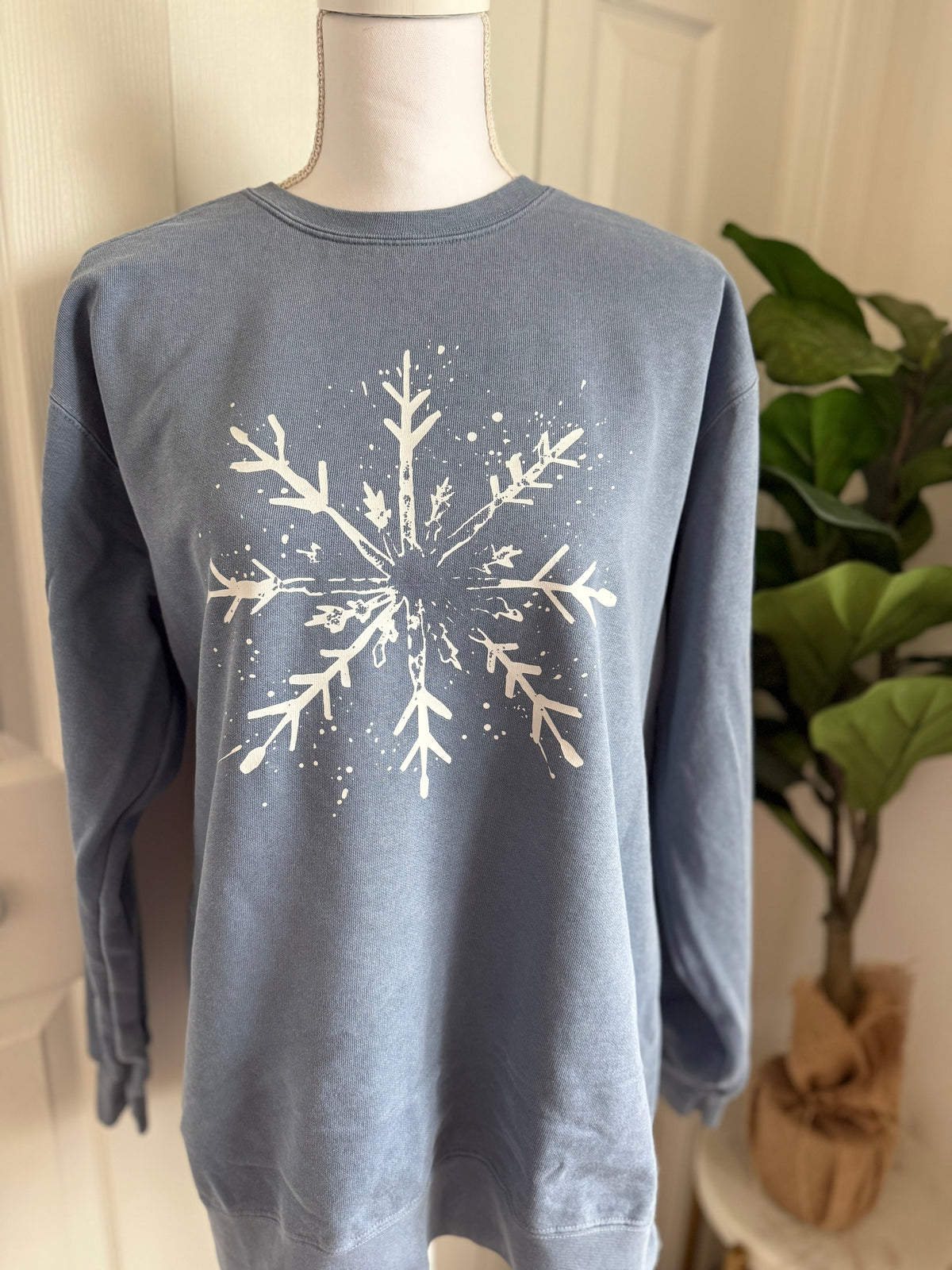 Distressed Snowflake Crewneck — Floorboard Findings Boutique