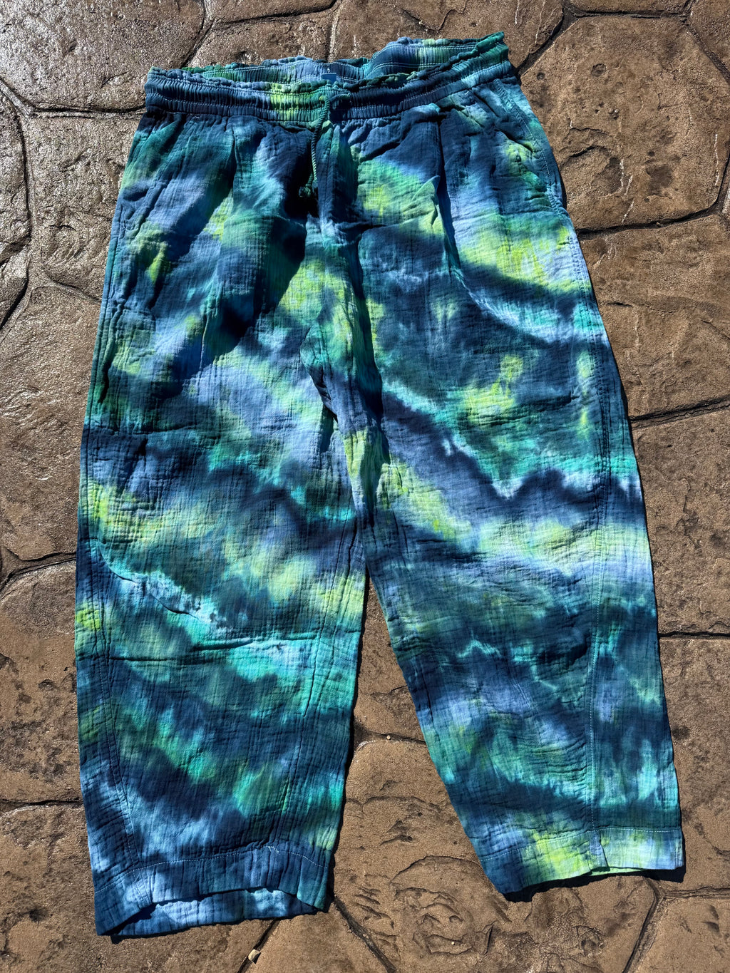 Ocean Geode Gauze Ankle Pants – Size XL