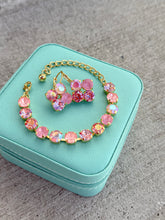 Load image into Gallery viewer, Peachy Keen Crystal Bracelet
