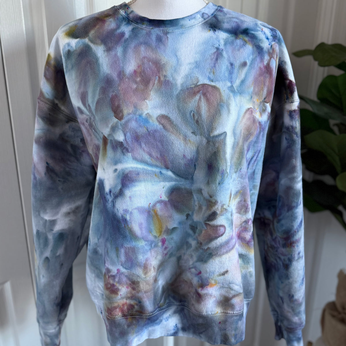 Wedgewood Gray Ice Dye — Floorboard Findings Boutique