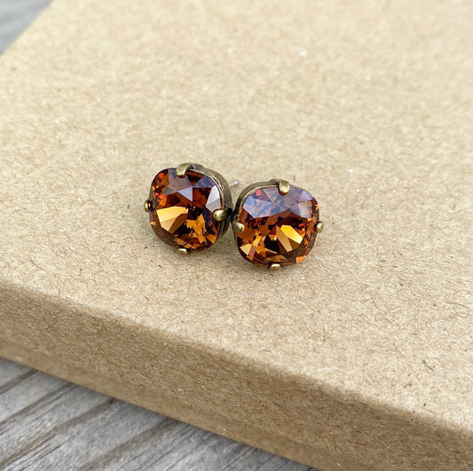 Floorboard Findings Swarovski Studs in Topaz
