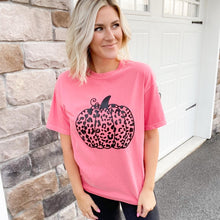 Load image into Gallery viewer, Sassy Pumpkin Tee